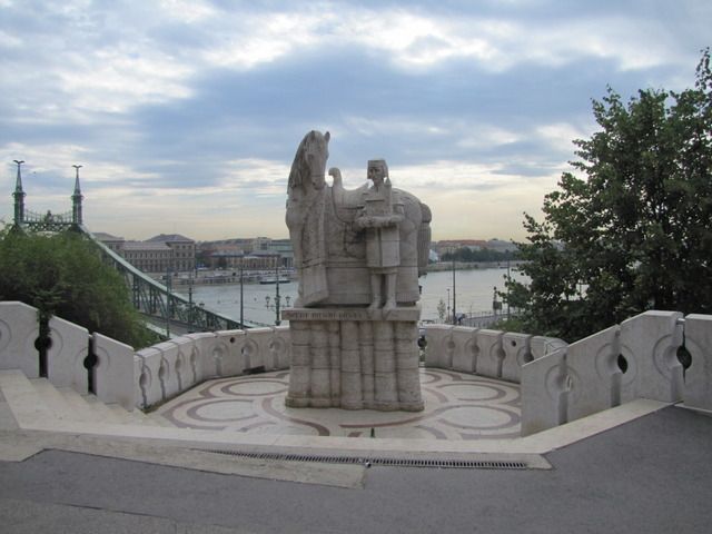 4 DIAS EN BUDAPEST - Blogs de Hungria - Dia 3 Zona de Buda, Plaza de los Heroes, Baños Szechenyi. (3)