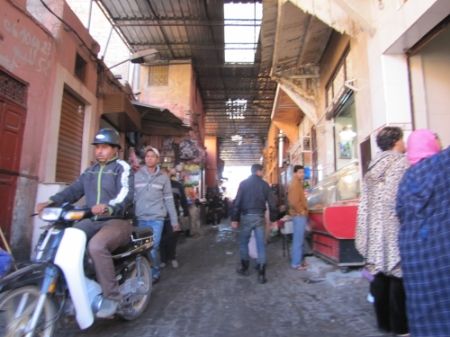 Marrakech un viaje muy económico - Blogs de Marruecos - Día 2: Descubramos la ciudad (8)