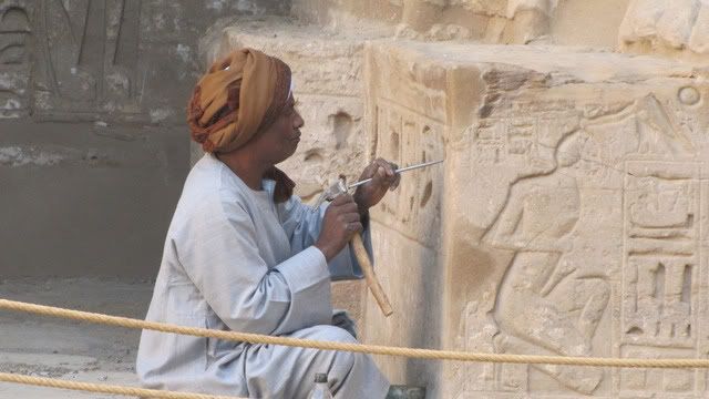 Egipto, el país que algún día hay que visitar  - Blogs of Egypt - DÍA 3: 4 /enero/ 2011 Luxor - Esna  (9)